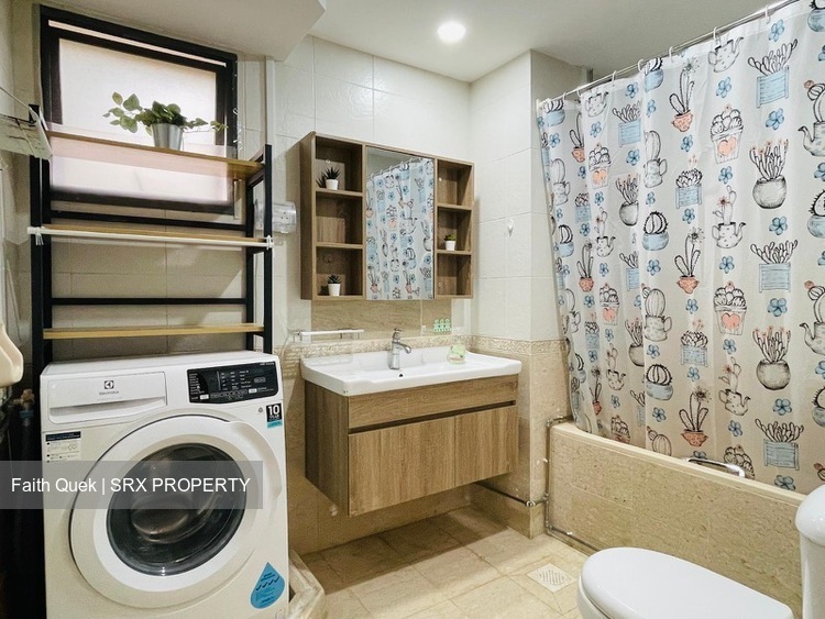 The Mayfair (D22), Condominium #501847101